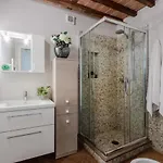 Helene Smart Flat With Elevator Inside