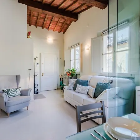 Helene Smart Flat With Elevator Inside * Lucca