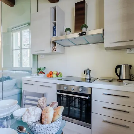 Helene Smart Flat With Elevator Inside Apartment