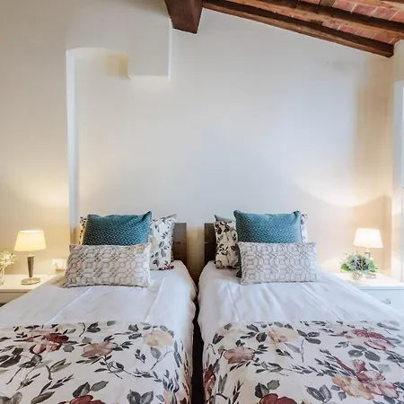 Helene Smart Flat With Elevator Inside * Lucca