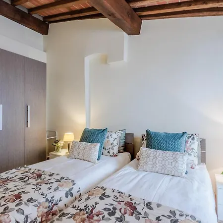 Helene Smart Flat With Elevator Inside דירה *