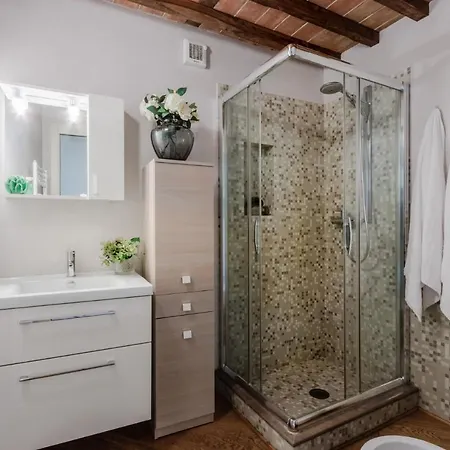 Helene Smart Flat With Elevator Inside