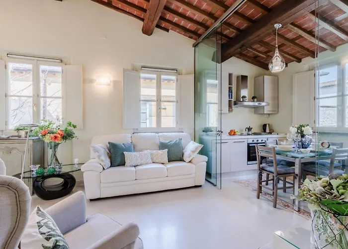 Helene Smart Flat With Elevator Inside *