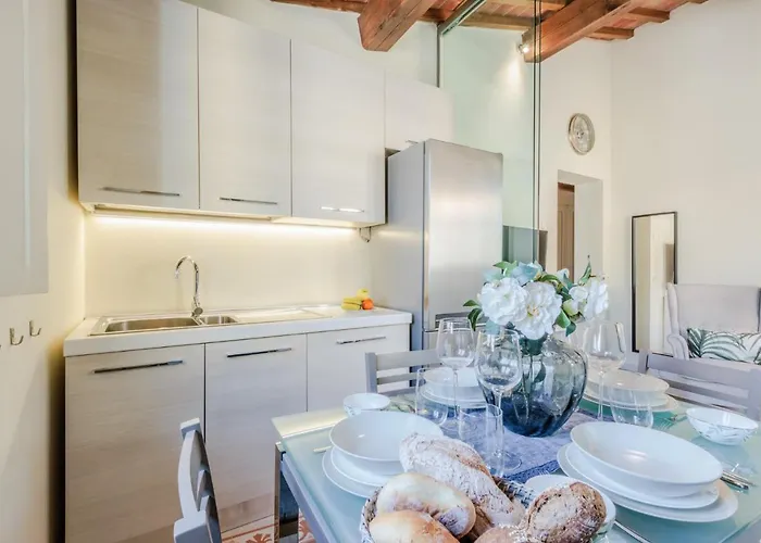 Helene Smart Flat With Elevator Inside * Λούκα