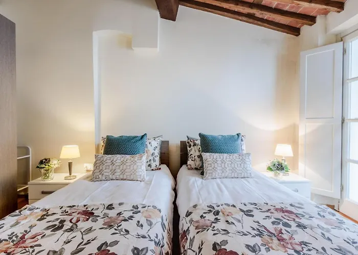 Helene Smart Flat With Elevator Inside * Λούκα