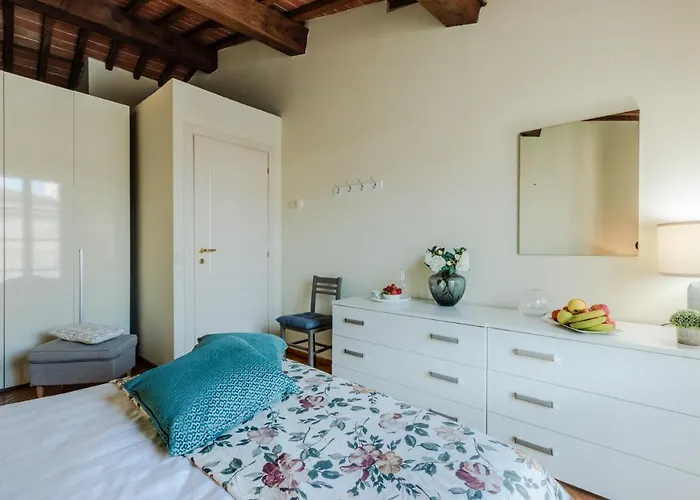 Helene Smart Flat With Elevator Inside