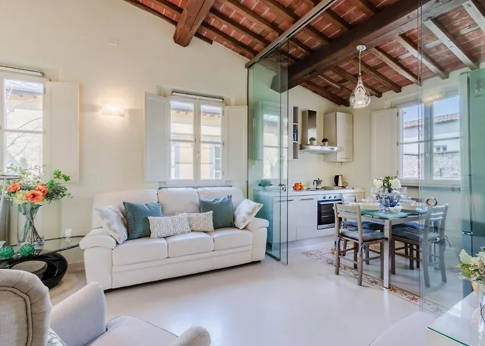 Διαμέρισμα Helene Smart Flat With Elevator Inside Λούκα