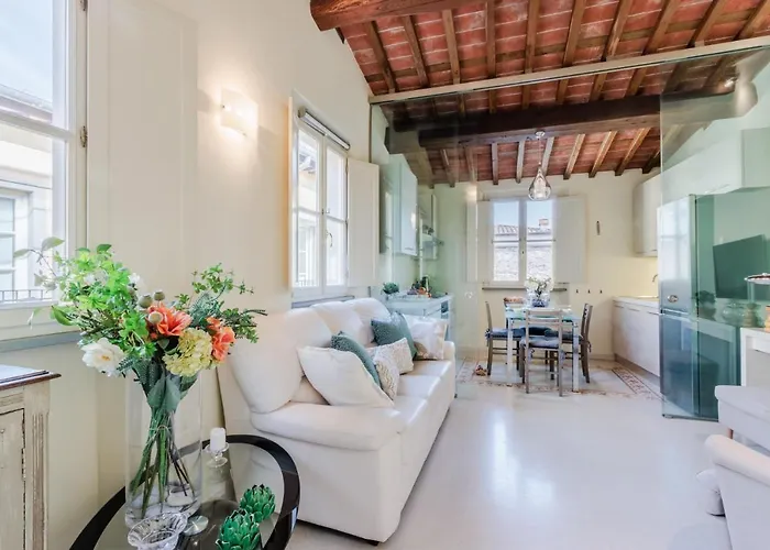 Helene Smart Flat With Elevator Inside