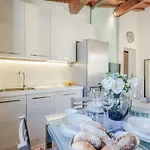 Helene Smart Flat With Elevator Inside * Lucca