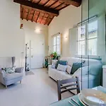 Helene Smart Flat With Elevator Inside * Lucca